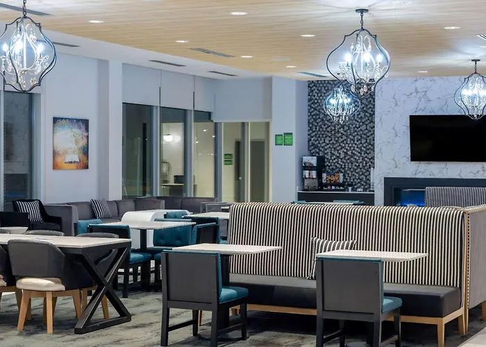 La Quinta Inn & Suites By Wyndham Maricopa Copper Sky