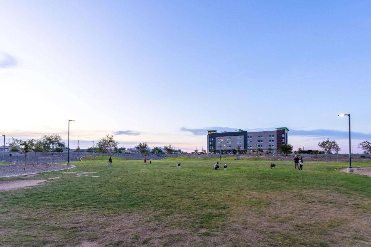 Hotel La Quinta & By Wyndham Copper Sky
